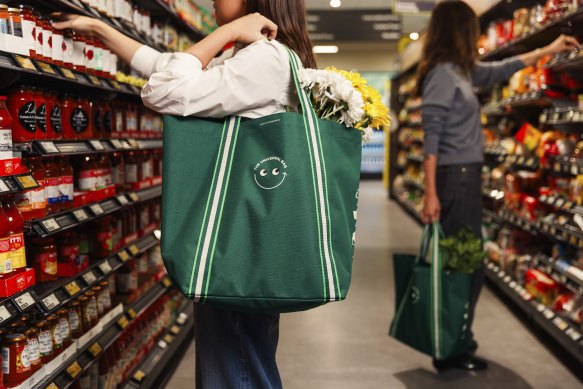 Anya Hindmarch’s luxury reusable shopping bags will launch in Australia at Woolworths stores.