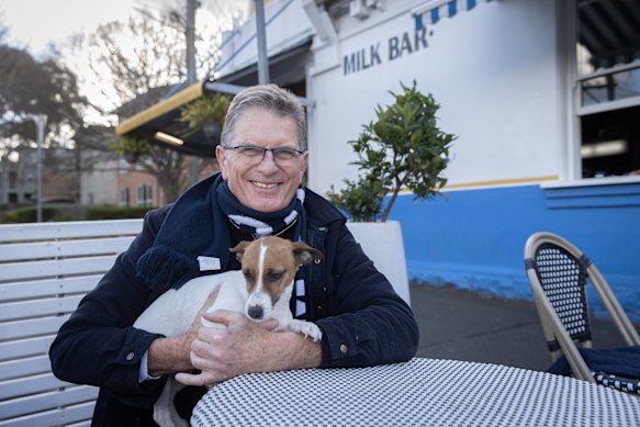 Former premier Ted Baillieu supports allowing the Barton Milk Bar to offer a dinner service.