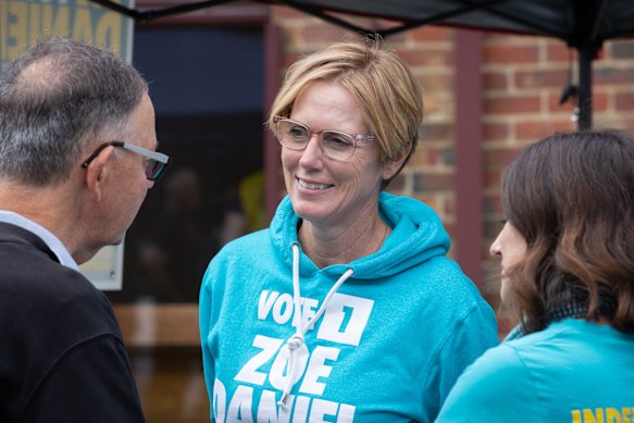 Zoe Daniel on the campaign trail earlier this year.