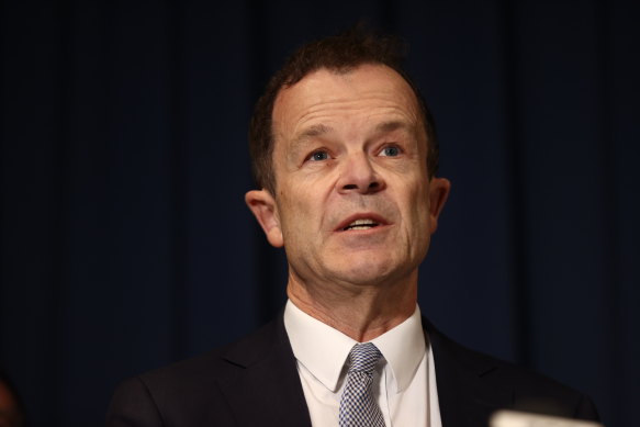 Le leader de l'opposition de NSW, Mark Speakman, a exigé des explications.