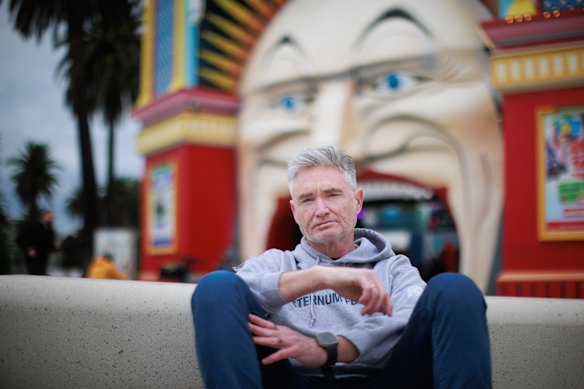  Comedian and radio host Dave Hughes has been making headlines for his vocal, viral criticisms of the Albanese government's sweeping tax and negative gearing reforms.