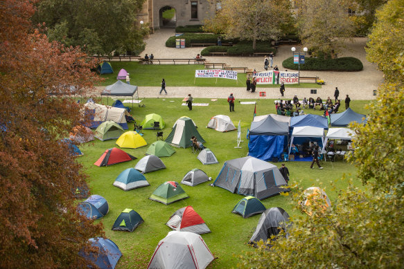 The University of Melbourne pupil  encampment successful  protestation  against the warfare  successful  Gaza.