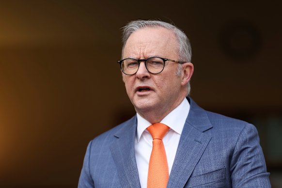 Perdana Menteri Anthony Albanese berjarak beberapa hari lagi dari pendaratan di Amerika Serikat dan akan bertemu Presiden Donald Trump.