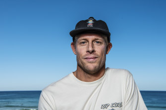 La légende australienne du surf, Mick Fanning, a choqué le monde la semaine dernière en annonçant qu'il allait sortir de sa retraite.