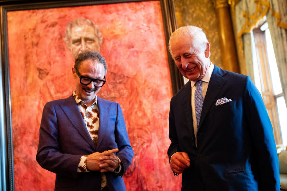 Jonathan Yeo with King Charles astatine  the unveiling of the portrait.