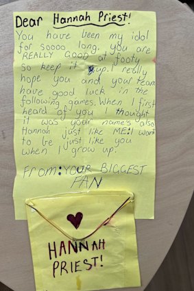 A fan note given to AFLW player Hannah Priest.