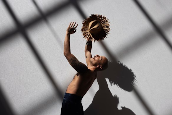 Tommy Misa  will be performing his show Working Class Clown at Liveworks. 