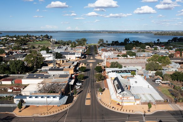 An aerial view of Lake Cargelligo.
