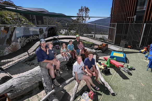  Lachlan Beckett with son Edward and daughter Charlotte; Zac Howard with children Ollie and Zara; Lachlan’s wife, Amy Hodge, with son Hunter (front).