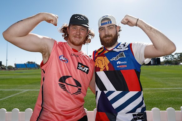 Fans prepare for Roos v Suns.
