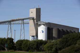 La fonderie d'aluminium Portland contrôlée par Alcoa dépend des subventions gouvernementales.