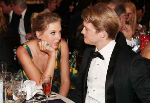 Taylor Swift and her then-boyfriend Joe Alwyn astatine  the 2020 Golden Globes.