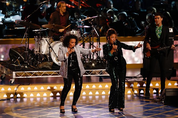 Vika and Linda Bull perform at Vision Australia’s Carols by Candlelight at the Sidney Myer Music Bowl.
