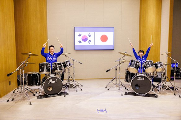 Japanese Prime Minister Sanae Takaichi, right, and South Korean President Lee Jae Myung jammed to KPop songs together after their talks in Nara, western Japan. 