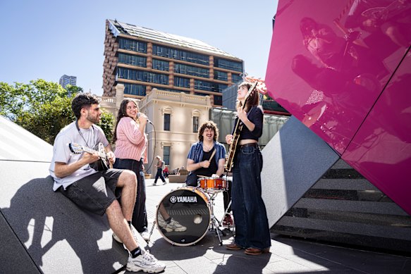  Bea Chaston, vocals, Imogen Hamer, guitar and keyboards, Peter Atzemis, bass guitar and Greek bouzouki, Max Mollica, drums. 