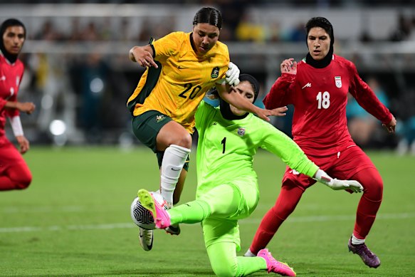 Melika Mohammadi (right) was killed in a car accident two months after playing in Iran’s 2023 Olympic qualifier against the Matildas in Perth.