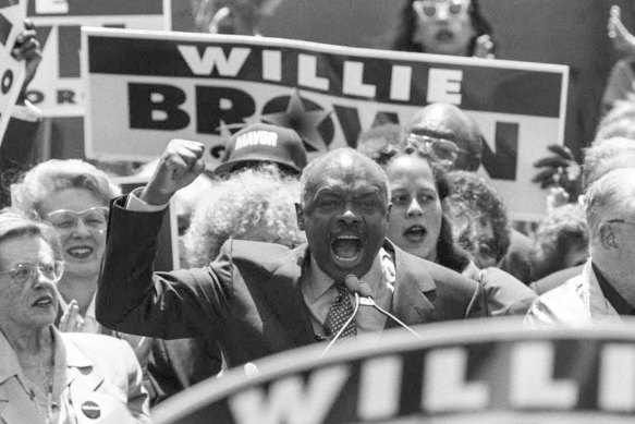 Kamala Harris dated Willie Brown, one of California’s most powerful politicians, while she was a prosecutor in Alameda County. 
 Society columnists closely tracked the couple. 