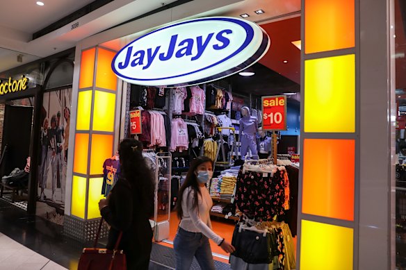 Myer (ASX: MYR) to run Just Jeans, Dotti after investors approve $900m deal