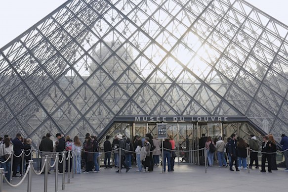 Two weeks after the Louvre burglary, in which thieves made off with more than $US100 million worth of jewels in broad daylight, France is still reeling.