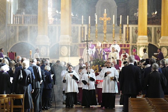 Layanan Massal Requiem untuk Duchess of Kent, di Katedral Westminster.