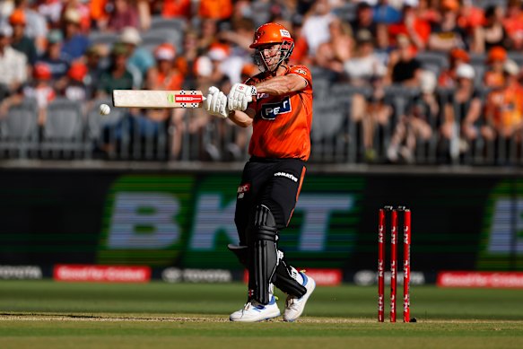 Mitch Marsh of the Scorchers plays a pull shot during the BBL match between Perth Scorchers and Melbourne Renegades at Optus Stadium.