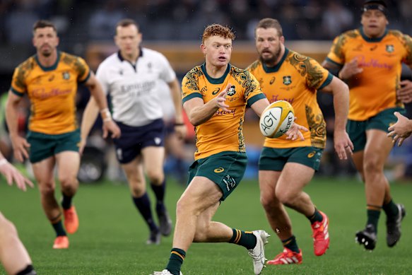 Tane Edmed passes the ball in Perth.