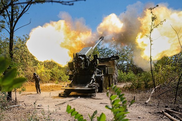 Ukrainian servicemen of the 44th artillery brigade fire a 2s22 Bohdana self-propelled howitzer towards Russian positions at the frontline in the Zaporizhzhia region on Wednesday.