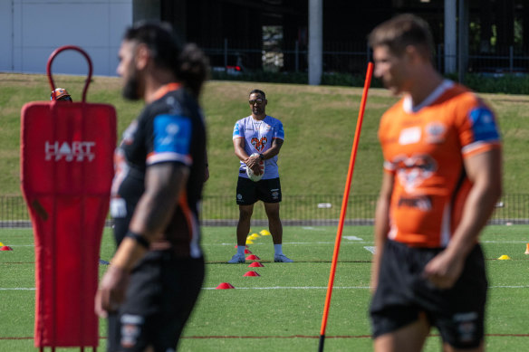 Benji Marshall runs his eye over Wests Tigers training on Thursday