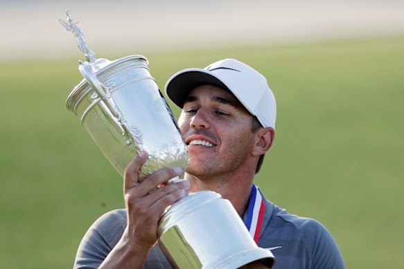 Brooks Koepka celebrating his second US Open title  in 2018.