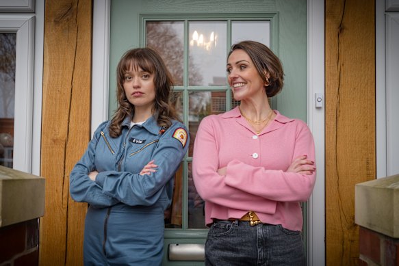Aimee-Lou Wood and Suranne Jones in Film Club.