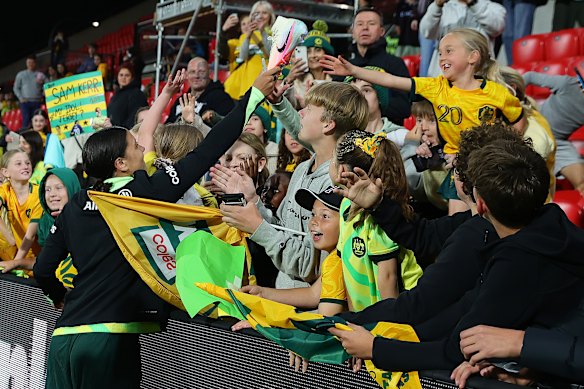 Fans in Adelaide were thrilled to see Sam Kerr back on the pitch.