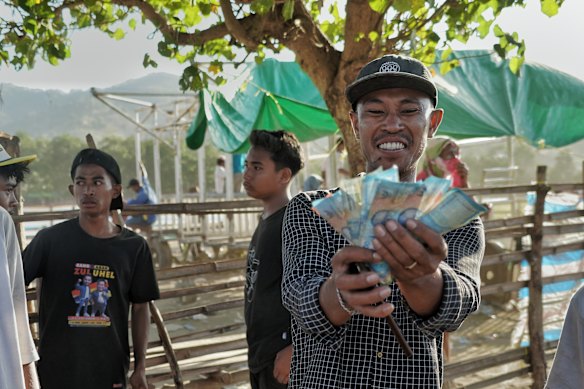 Gambling is rife at the racing carnivals. 