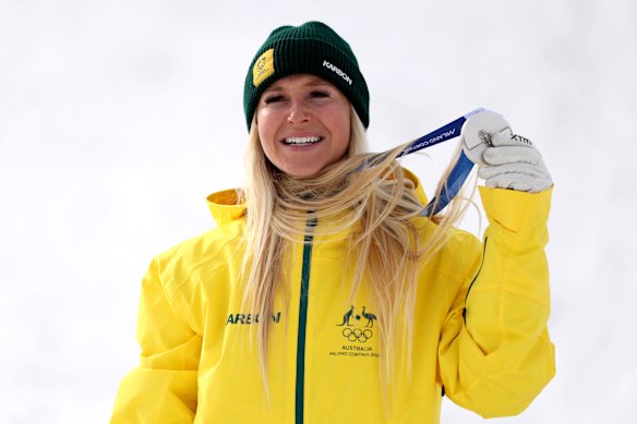 Danielle Scott with her silver medal.