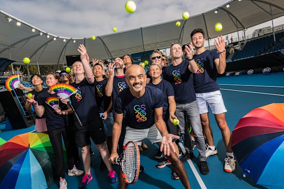  Organiser Rowen D’Souza (centre) at Melbourne Park with Glam Slam entrants. 
