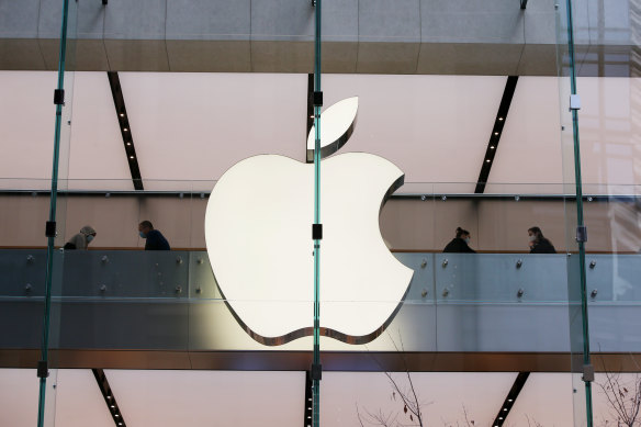 Apple has been negotiating a pay deal with store staff since its current agreement expired in 2018.