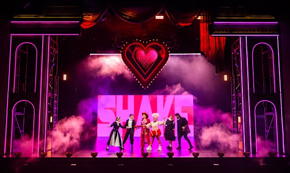<i>The Lovers</i> fuses Shakespeare with original pop songs by Laura Murphy to dazzling effect.
