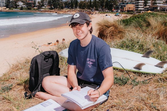 Thanos Kingsley from Parramatta Marist College travels to Dee Why to study at the beach.  