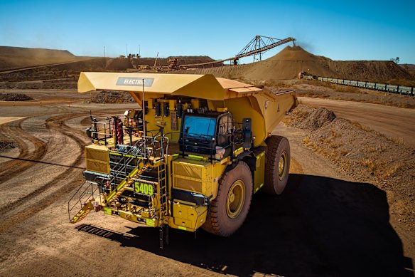 BHP, Rio Tinto and Caterpillar are trialling two Cat 793 XE Early Learner battery-electric haul trucks at BHP’s Jimblebar iron ore mine.