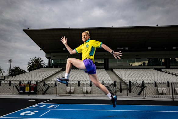 Australian long jumper and Victorian Institute of Sport athlete Brooke Buschkuehl has been selected for her third Commonwealth Games.