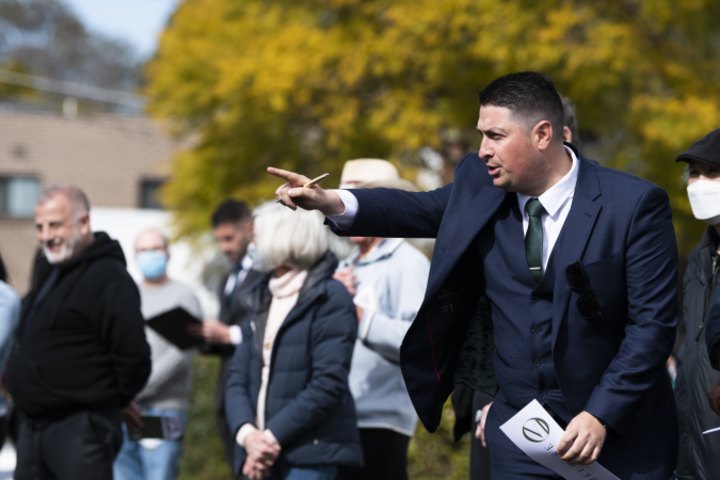 Competition, urgency and transparency are the drivers for a higher price rather than offers prior to auction, experts say.