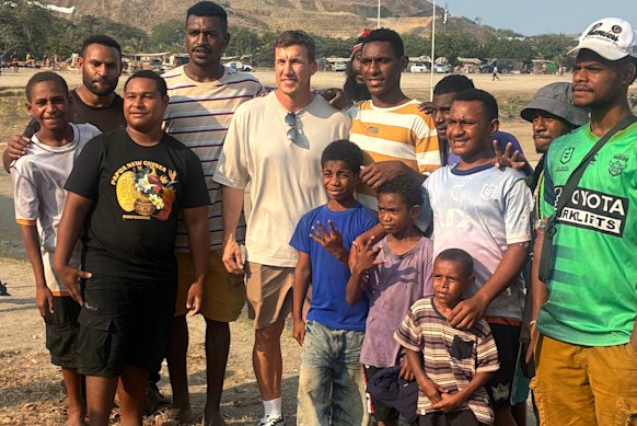 Trent Hodkinson in Port Moresby with Chiefs fans.