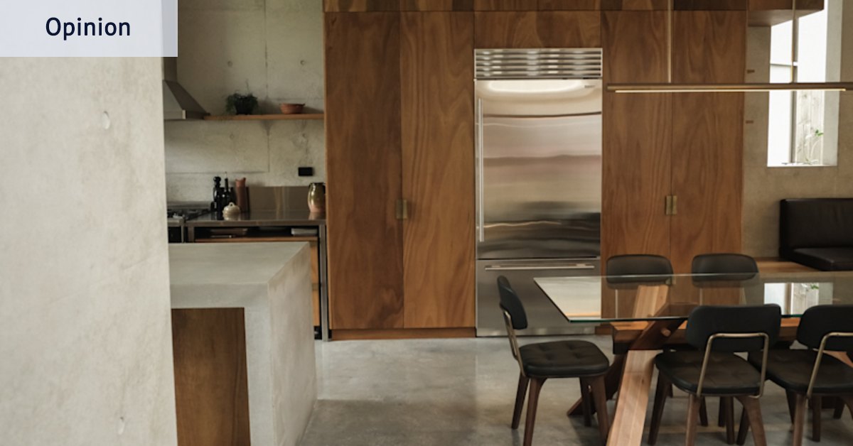 Curl Curl house with bathtub on the roof by architect Peter Stutchbury