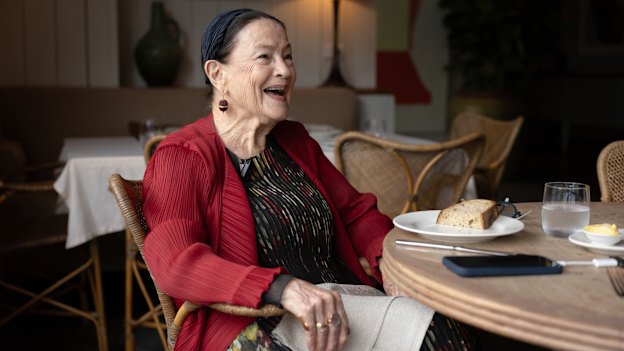 Schofield thinks “diamonds are overrated” and argues there are many precious and semi-precious stones of equal beauty.