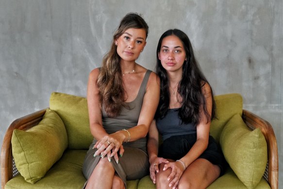 Eva Jongbloed (left) with her niece Daniela Faber. Both are survivors of the Bali boat tragedy.
