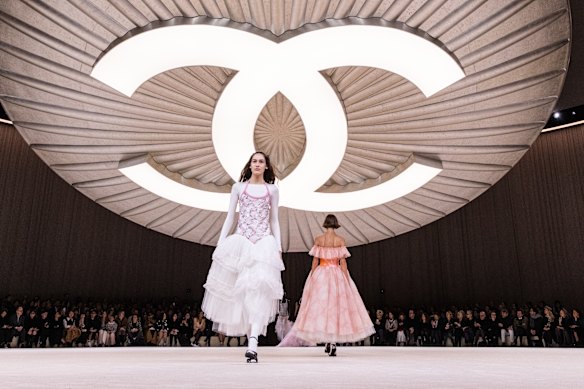 A model walks the runway during the Chanel Haute Couture Spring/Summer 2024 show as part of Paris Fashion Week on January 23, 2024 in Paris, France.