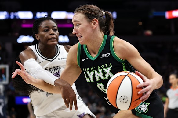 Alanna Smith has signed a record multimillion-dollar contract with the Dallas Wings.