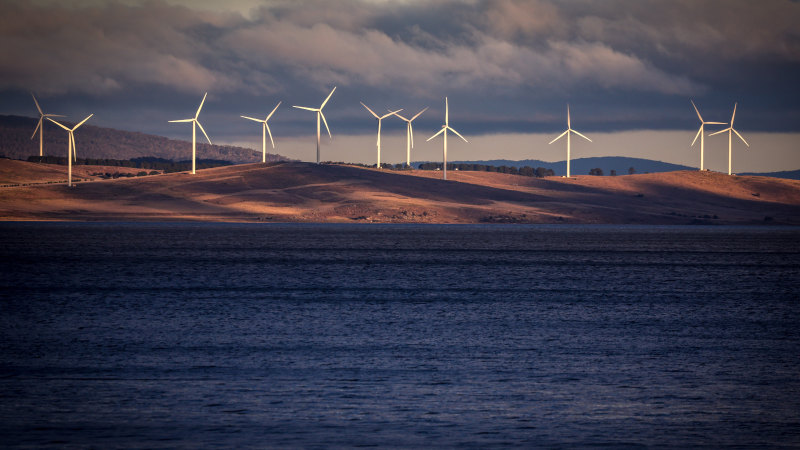 Wind and solar, and not nuclear, the key to cheaper energy, CSIRO report finds