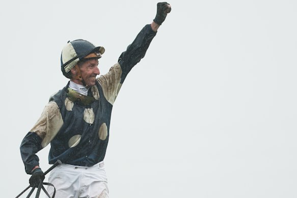 Nash Rawiller celebrates on Gong winner Gringotts.