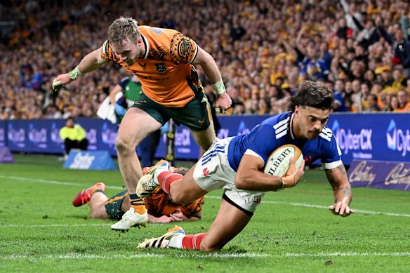 Man of the match Romain Ntamack scores for France against the Wallabies in Brisbane last weekend.