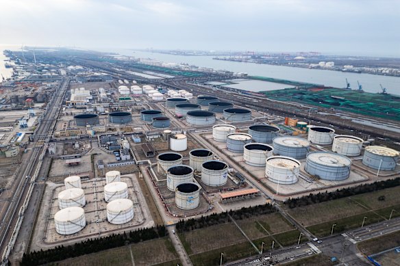 China’s oil stocks give it a strong advantage over the US.